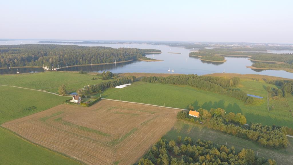 Domek Pod Klonami Na Mazurach Guty Værelse billede